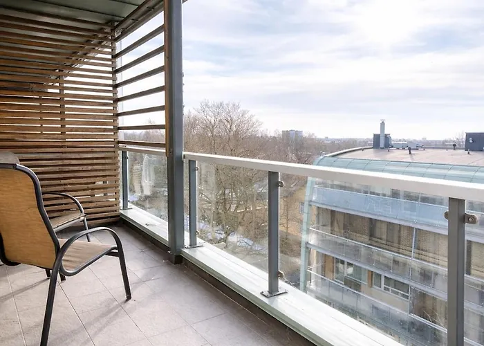 Design Penthouse With Private Sauna & Sunset Balcony *